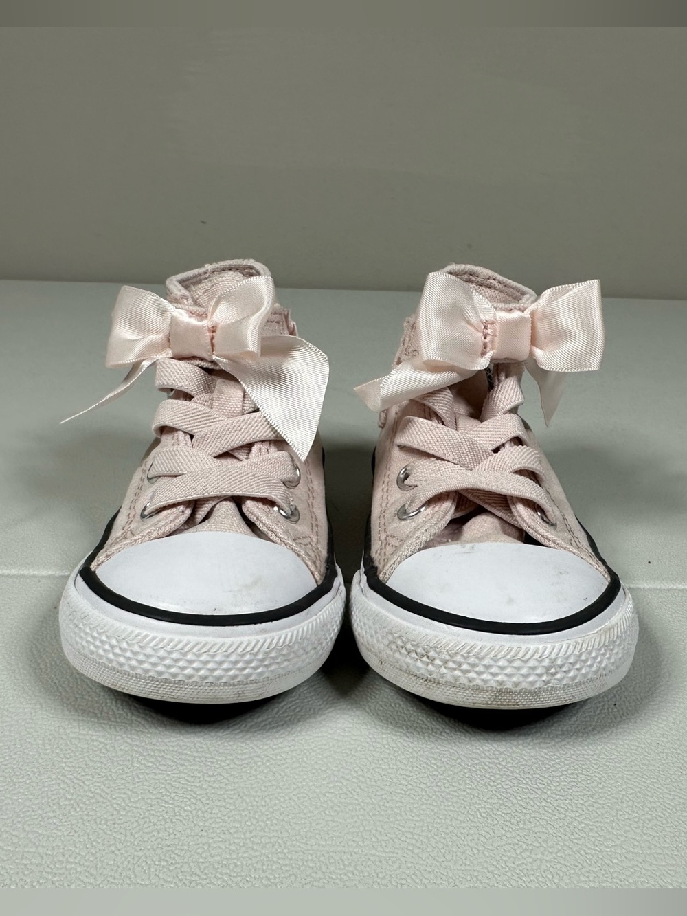 Converse Chuck Taylor All Star Ruffles & Bows Hi-Top Sneakers - Picture 3 of 11